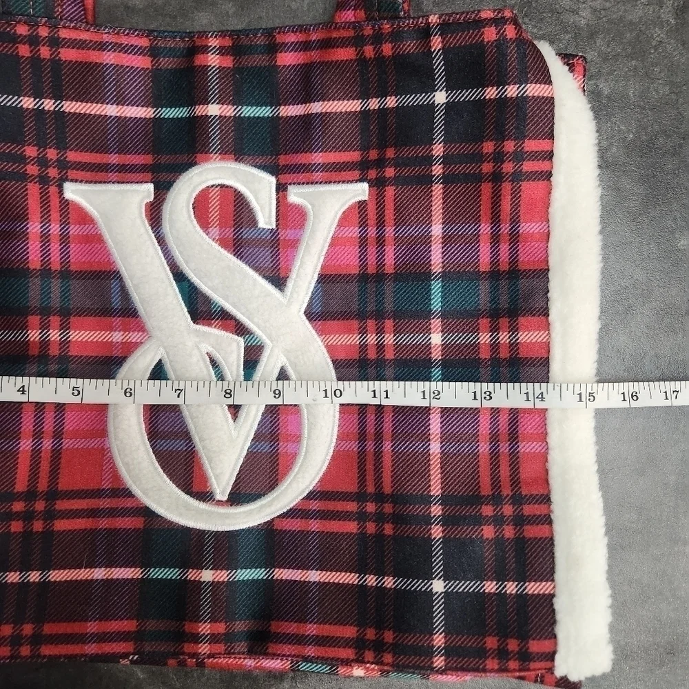 Victorias Secret Red Plaid Holiday Large Tote Bag Christmas - Picture 7 of 8